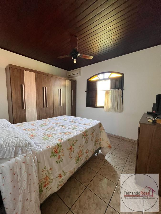 Casa à venda com 5 quartos, 150m² - Foto 14