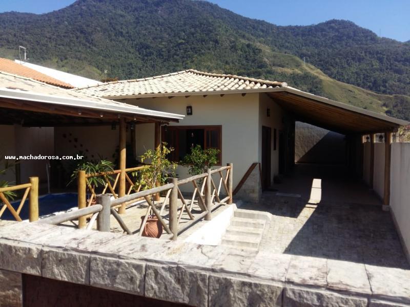 Casa à venda com 3 quartos, 395m² - Foto 1