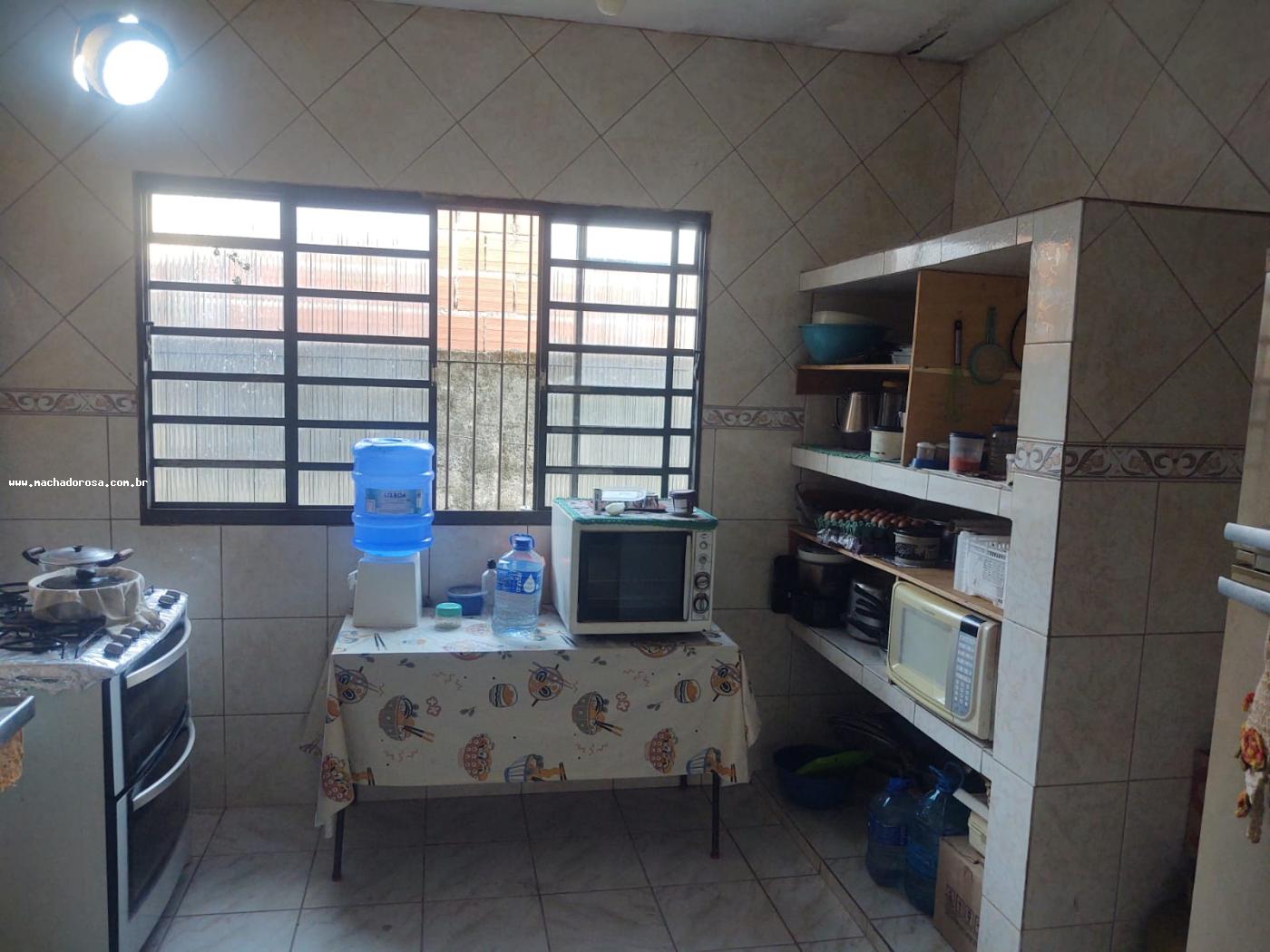 Casa à venda com 3 quartos, 235m² - Foto 11