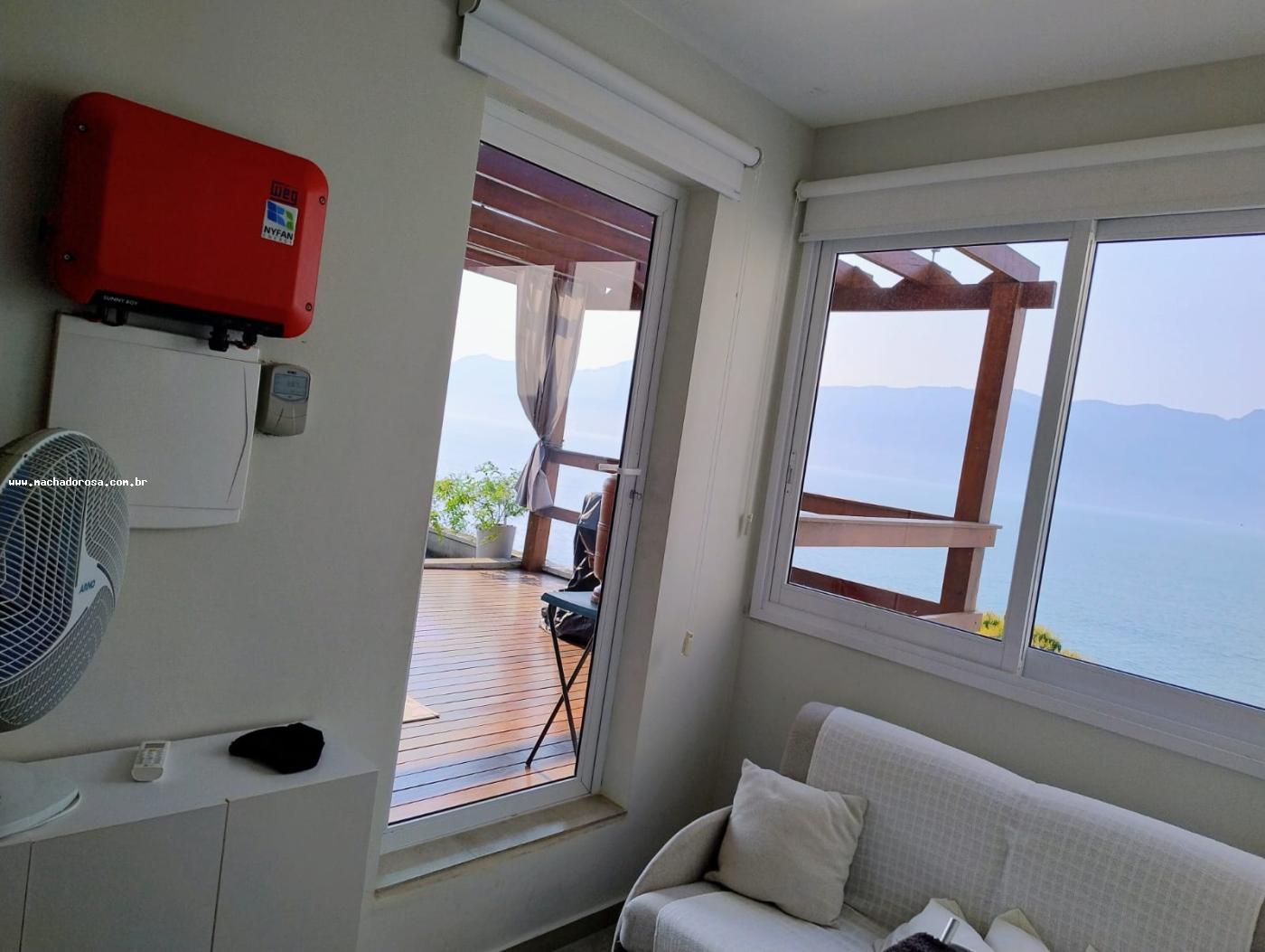 Casa à venda com 3 quartos, 252m² - Foto 27