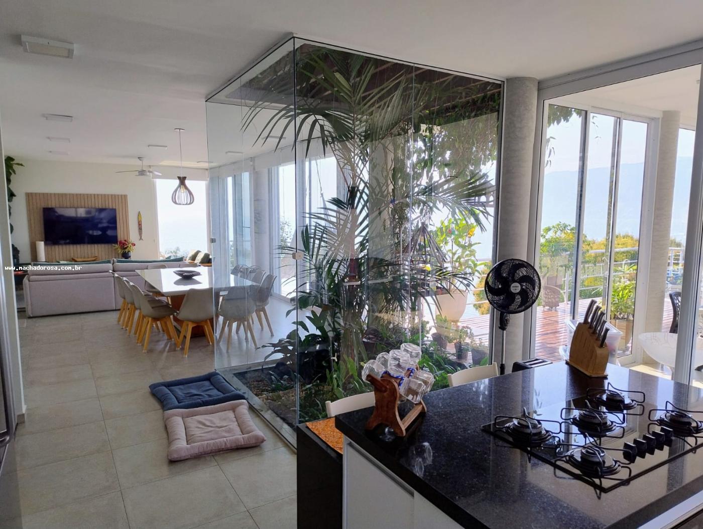 Casa à venda com 3 quartos, 252m² - Foto 12