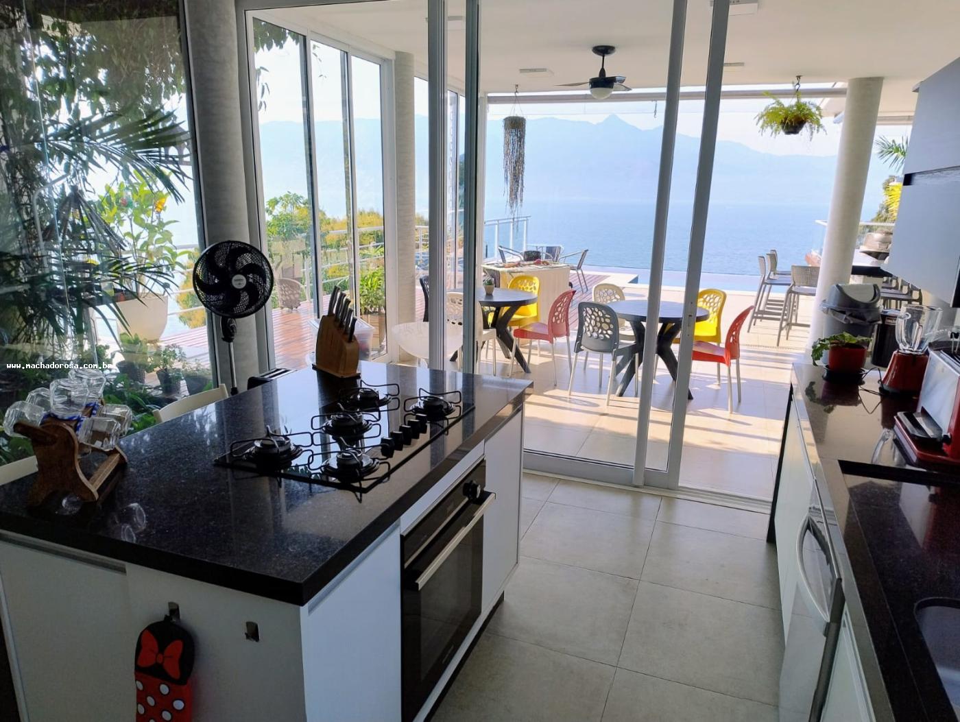 Casa à venda com 3 quartos, 252m² - Foto 17