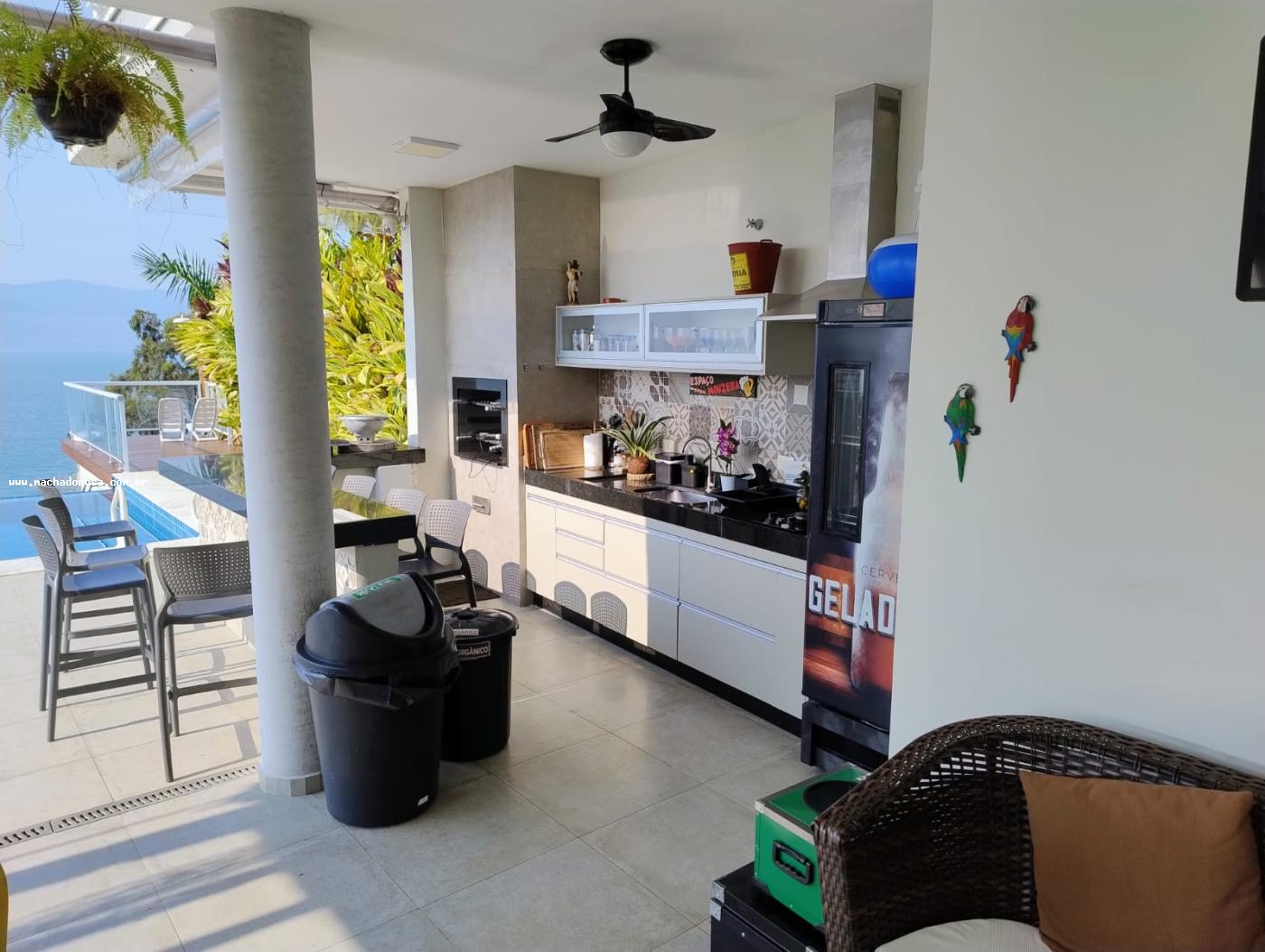 Casa à venda com 3 quartos, 252m² - Foto 9