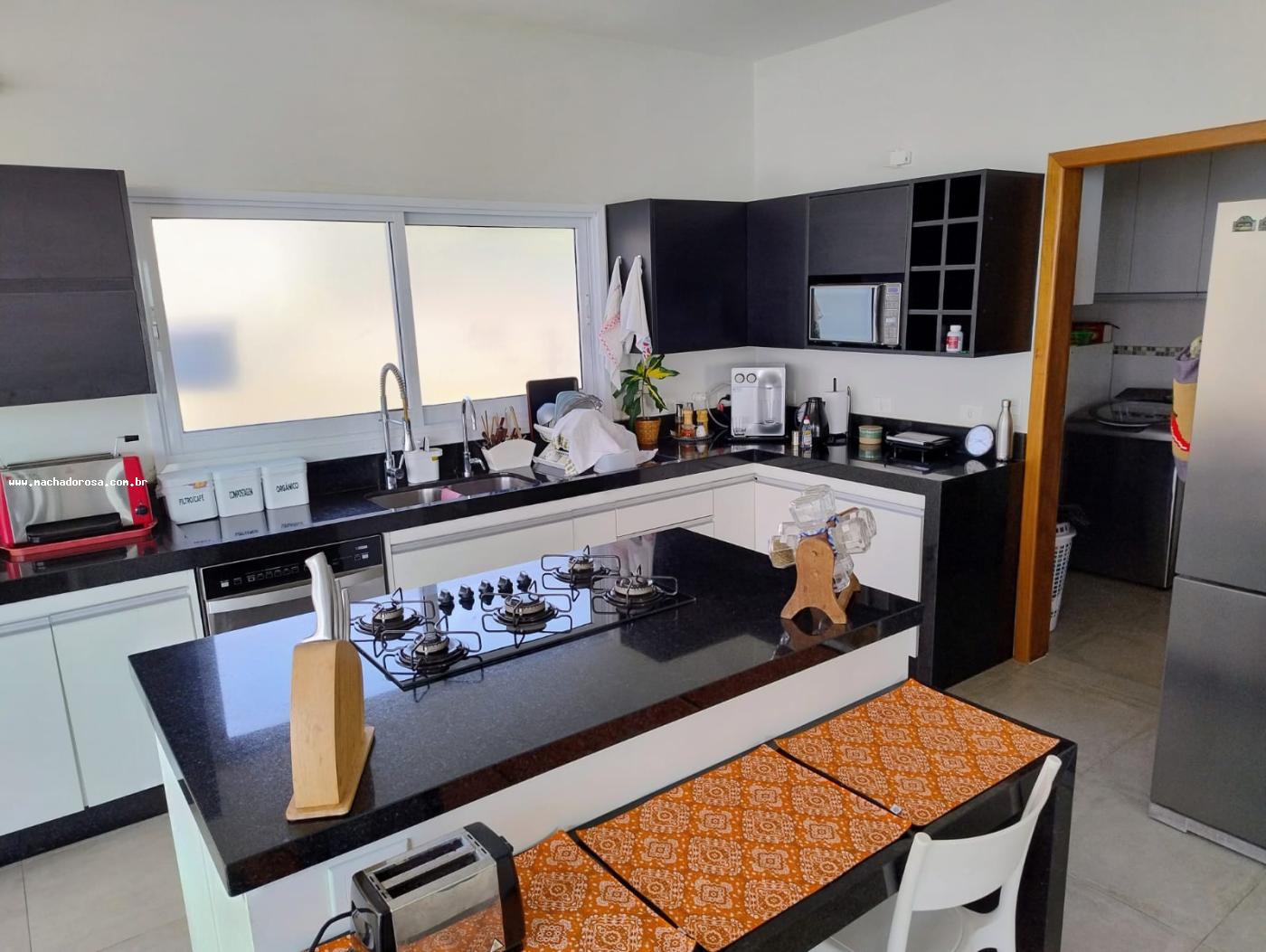 Casa à venda com 3 quartos, 252m² - Foto 39