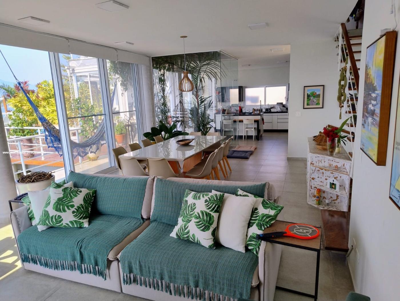 Casa à venda com 3 quartos, 252m² - Foto 14