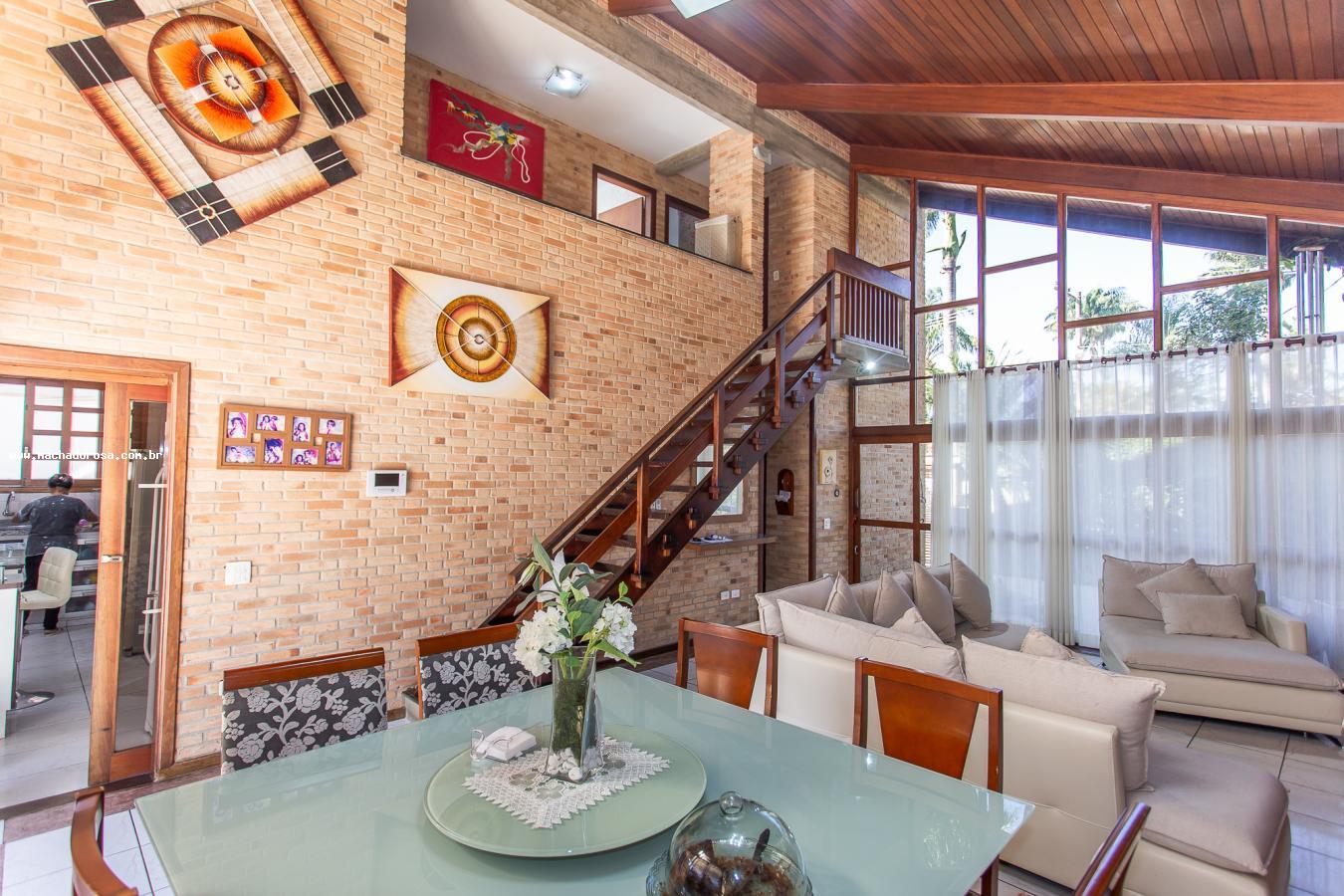 Casa à venda com 3 quartos, 229m² - Foto 6