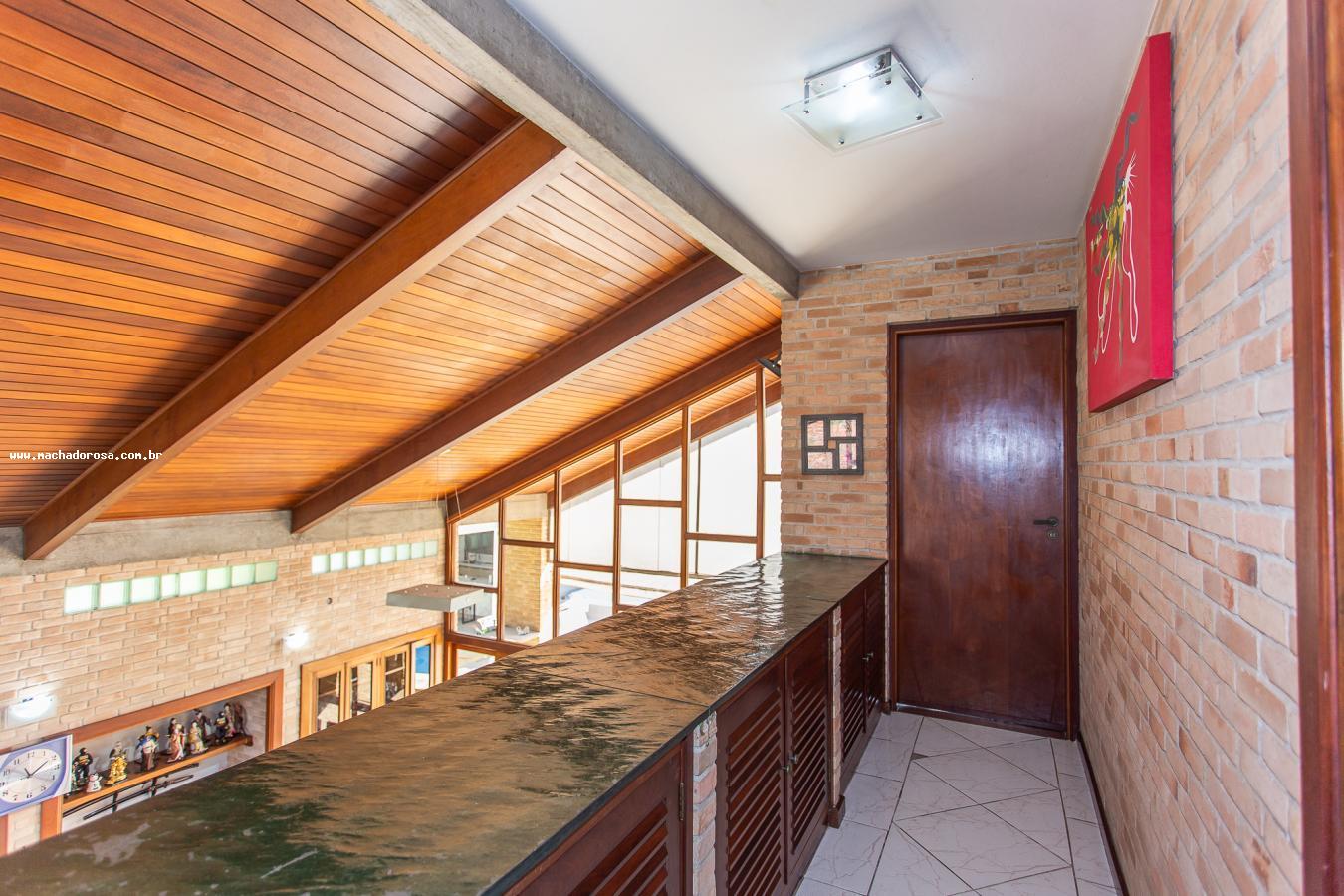 Casa à venda com 3 quartos, 229m² - Foto 18