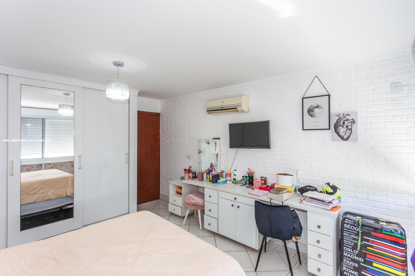 Casa à venda com 3 quartos, 229m² - Foto 22