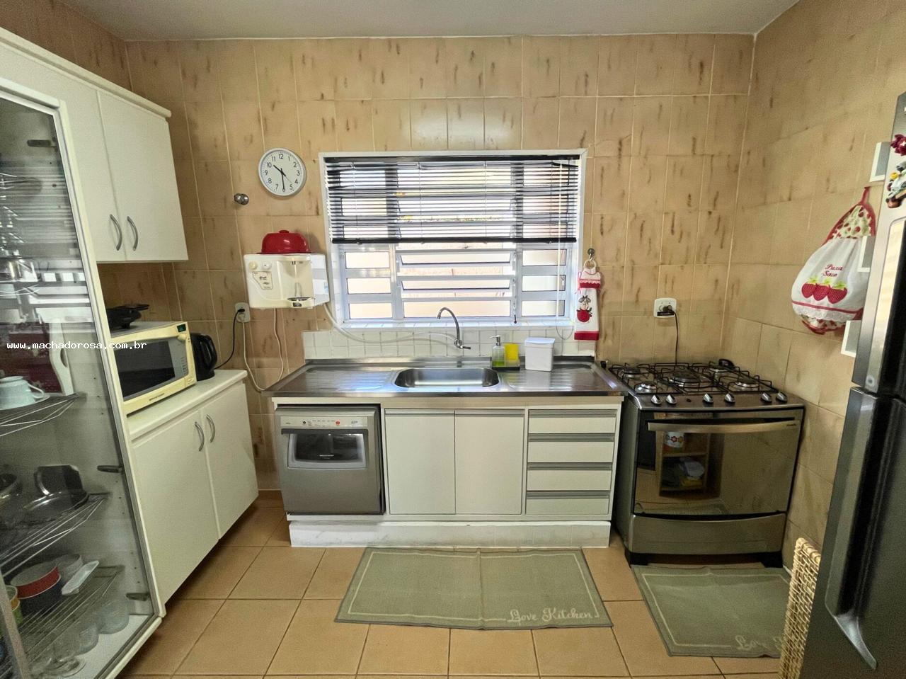 Casa, 3 quartos, 225 m² - Foto 13