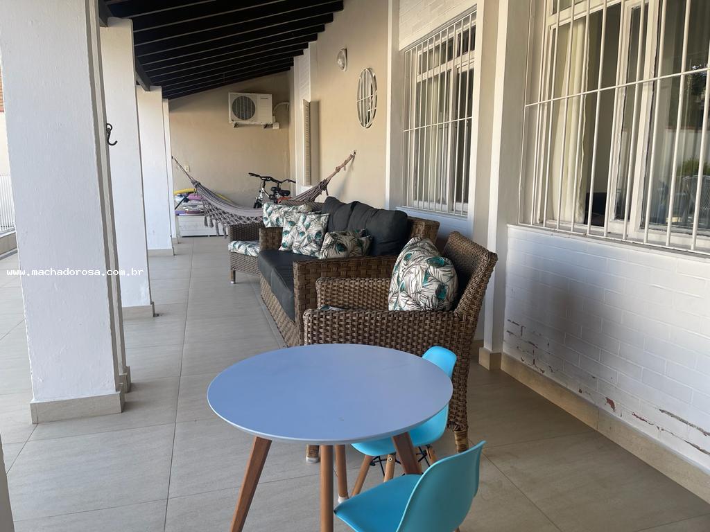 Casa, 3 quartos, 225 m² - Foto 9