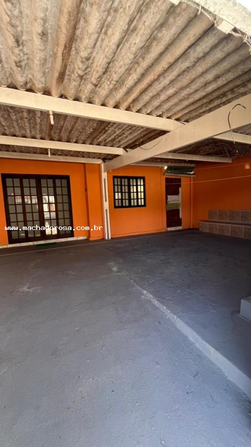 Casa à venda com 2 quartos, 135m² - Foto 2