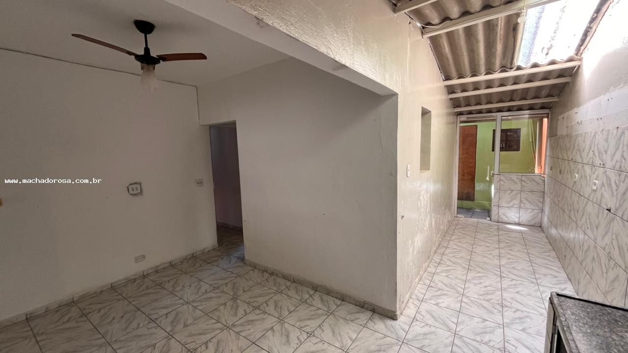 Casa à venda com 2 quartos, 135m² - Foto 3