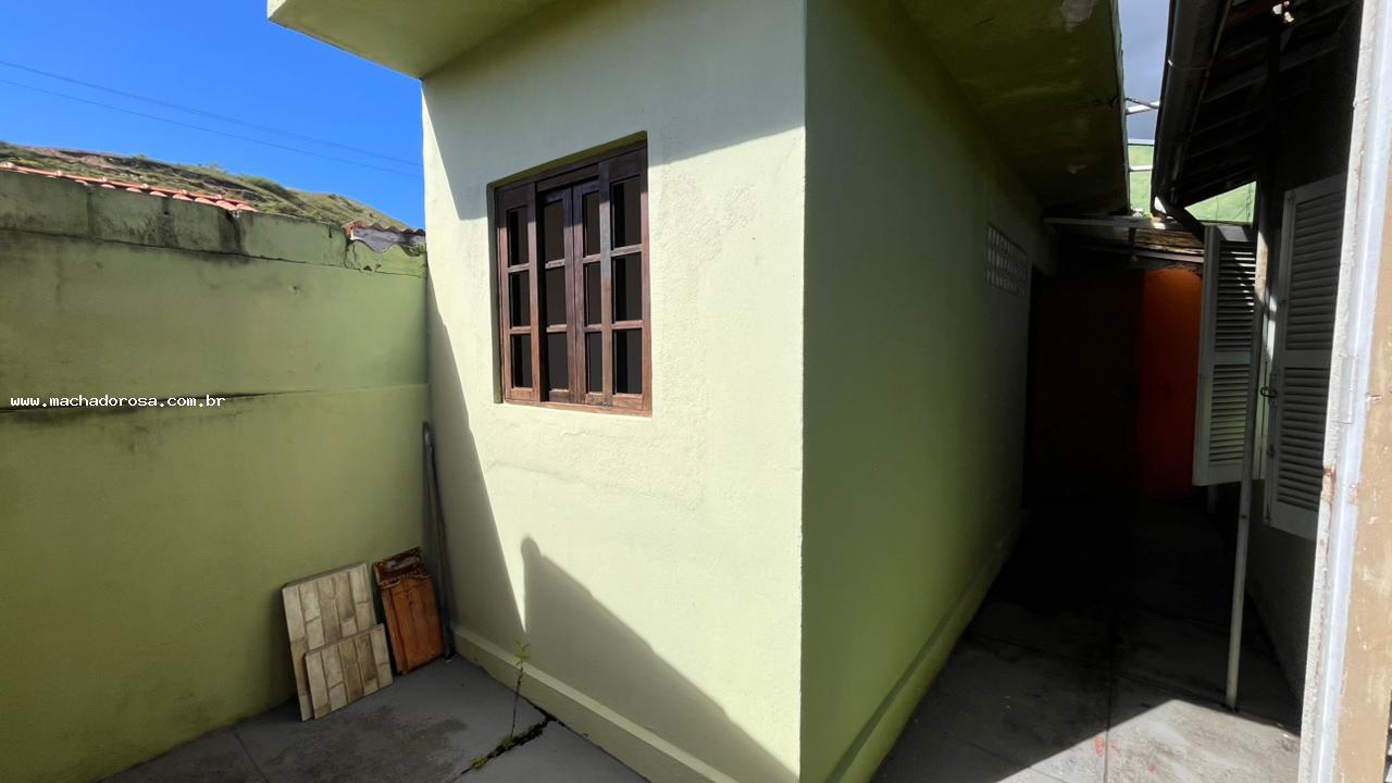 Casa à venda com 2 quartos, 135m² - Foto 4