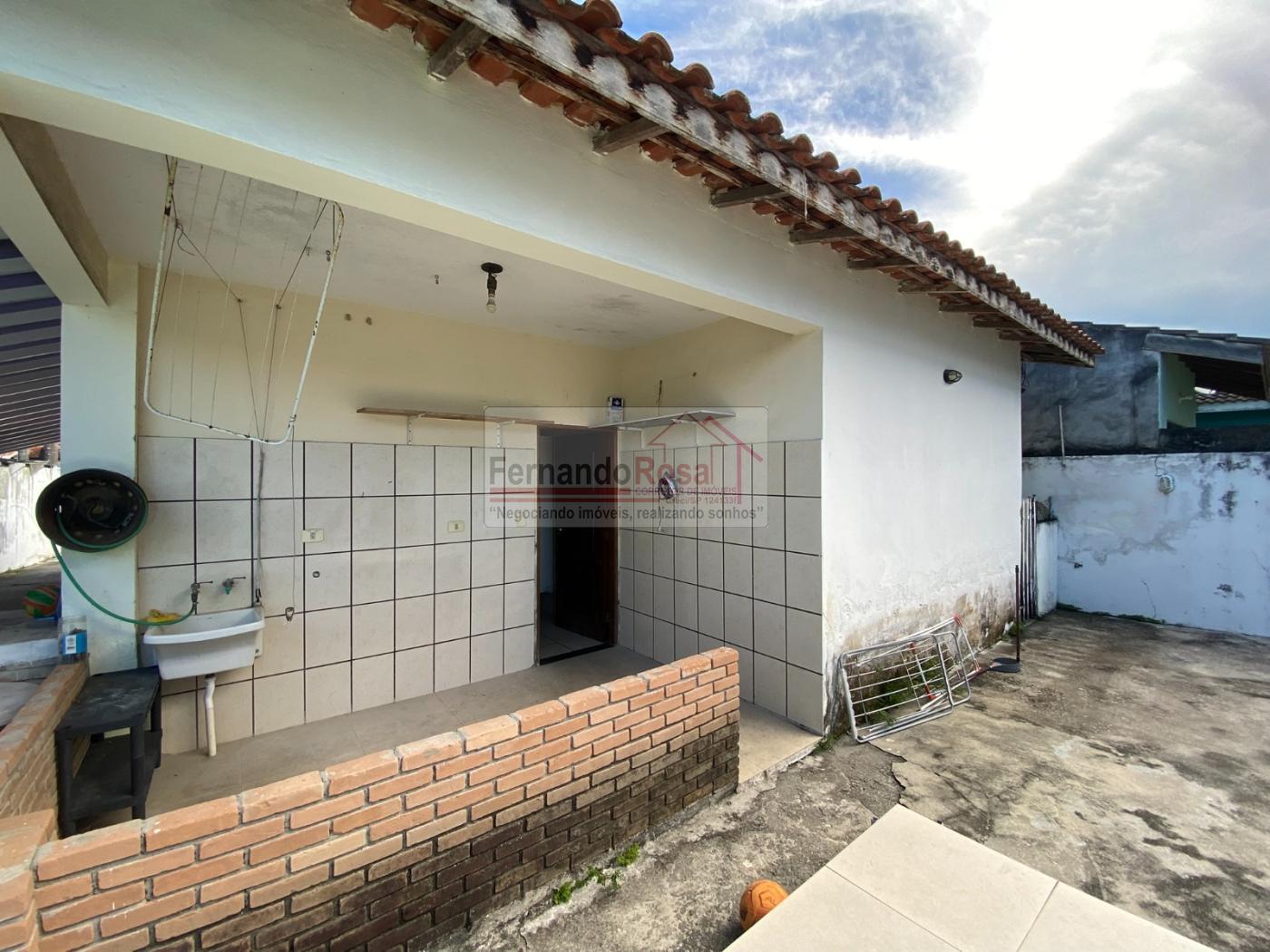 Casa à venda com 2 quartos, 300m² - Foto 3