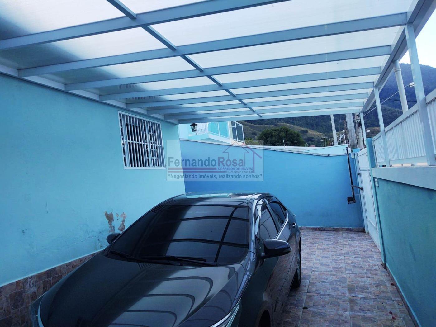 Casa à venda com 3 quartos, 247m² - Foto 2