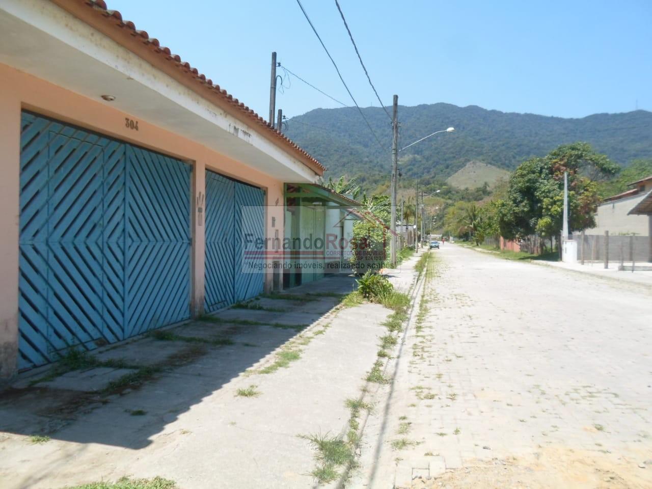 Casa à venda com 2 quartos, 250m² - Foto 2