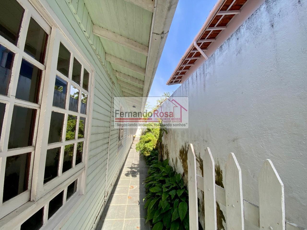 Casa à venda com 3 quartos, 305m² - Foto 4
