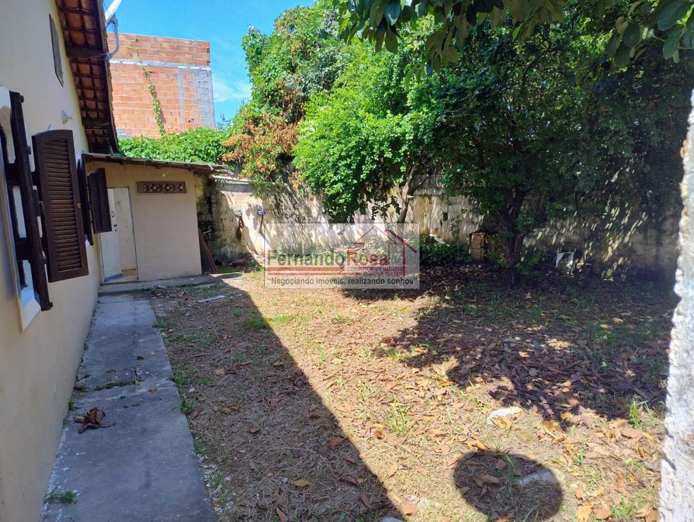 Casa para alugar com 3 quartos, 600m² - Foto 9