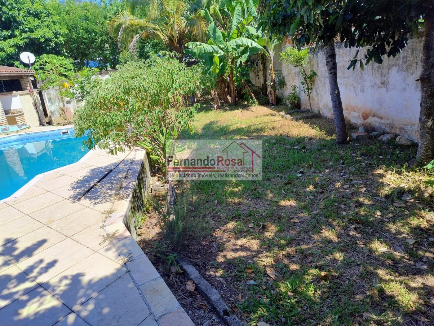 Casa para alugar com 3 quartos, 600m² - Foto 20