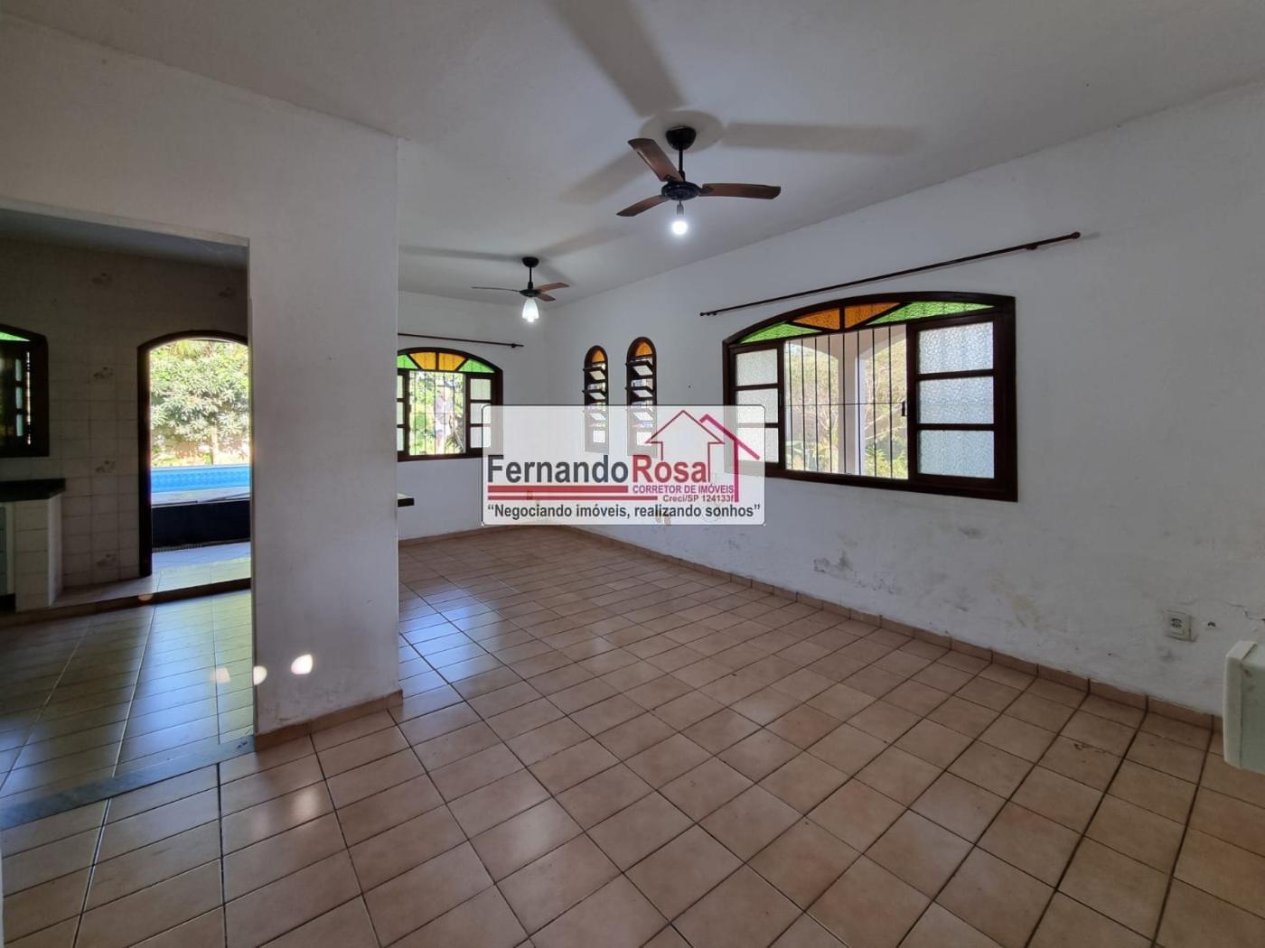 Casa para alugar com 3 quartos, 600m² - Foto 25