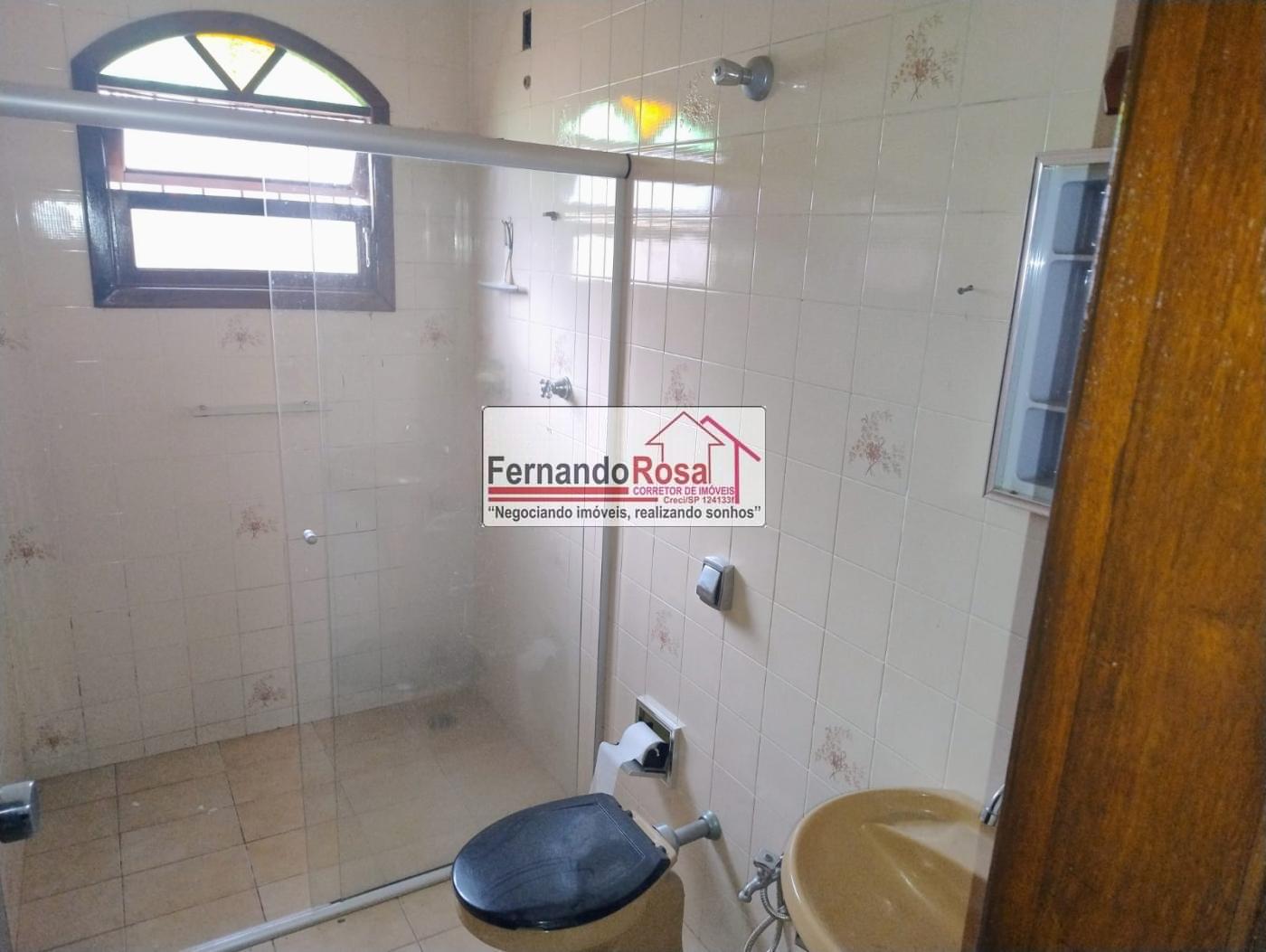 Casa para alugar com 3 quartos, 600m² - Foto 35