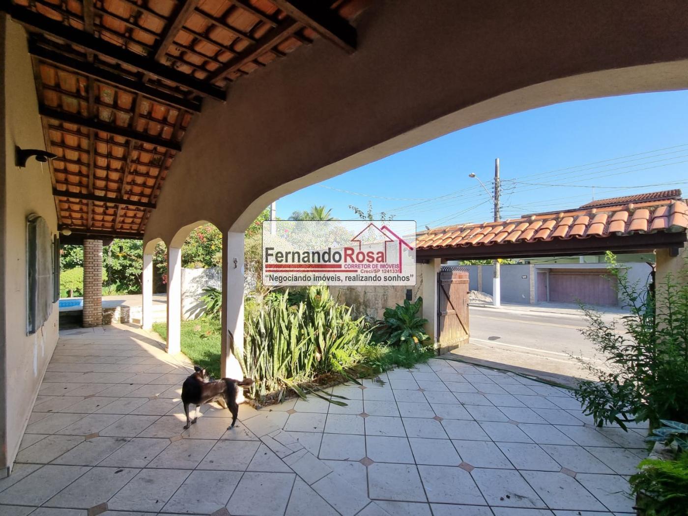 Casa para alugar com 3 quartos, 600m² - Foto 4