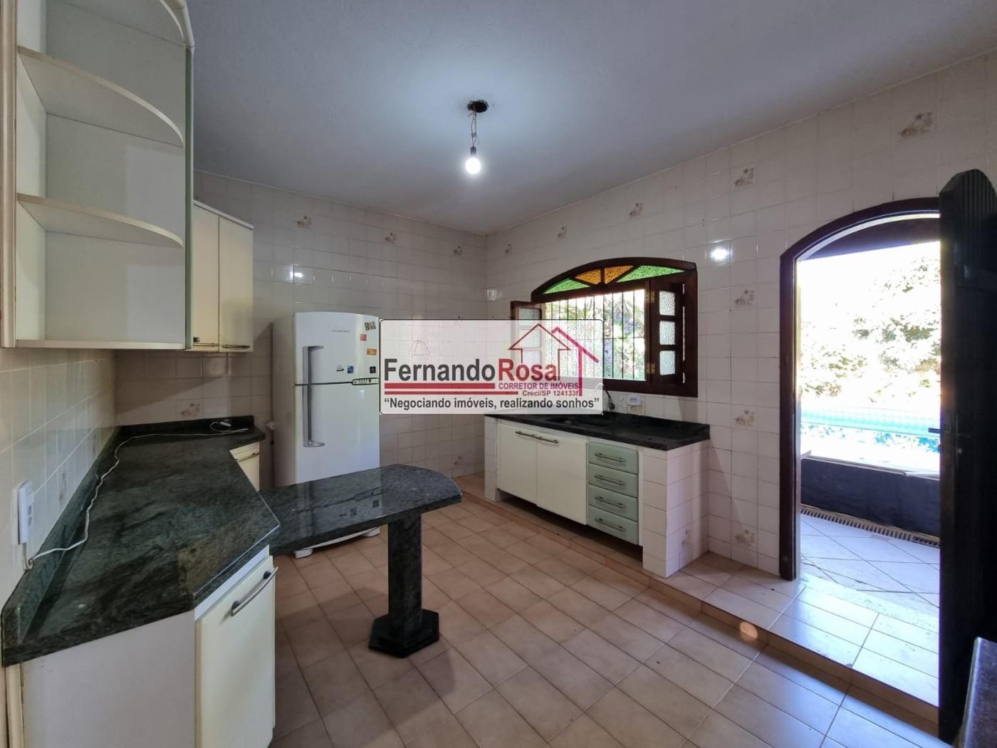 Casa para alugar com 3 quartos, 600m² - Foto 28
