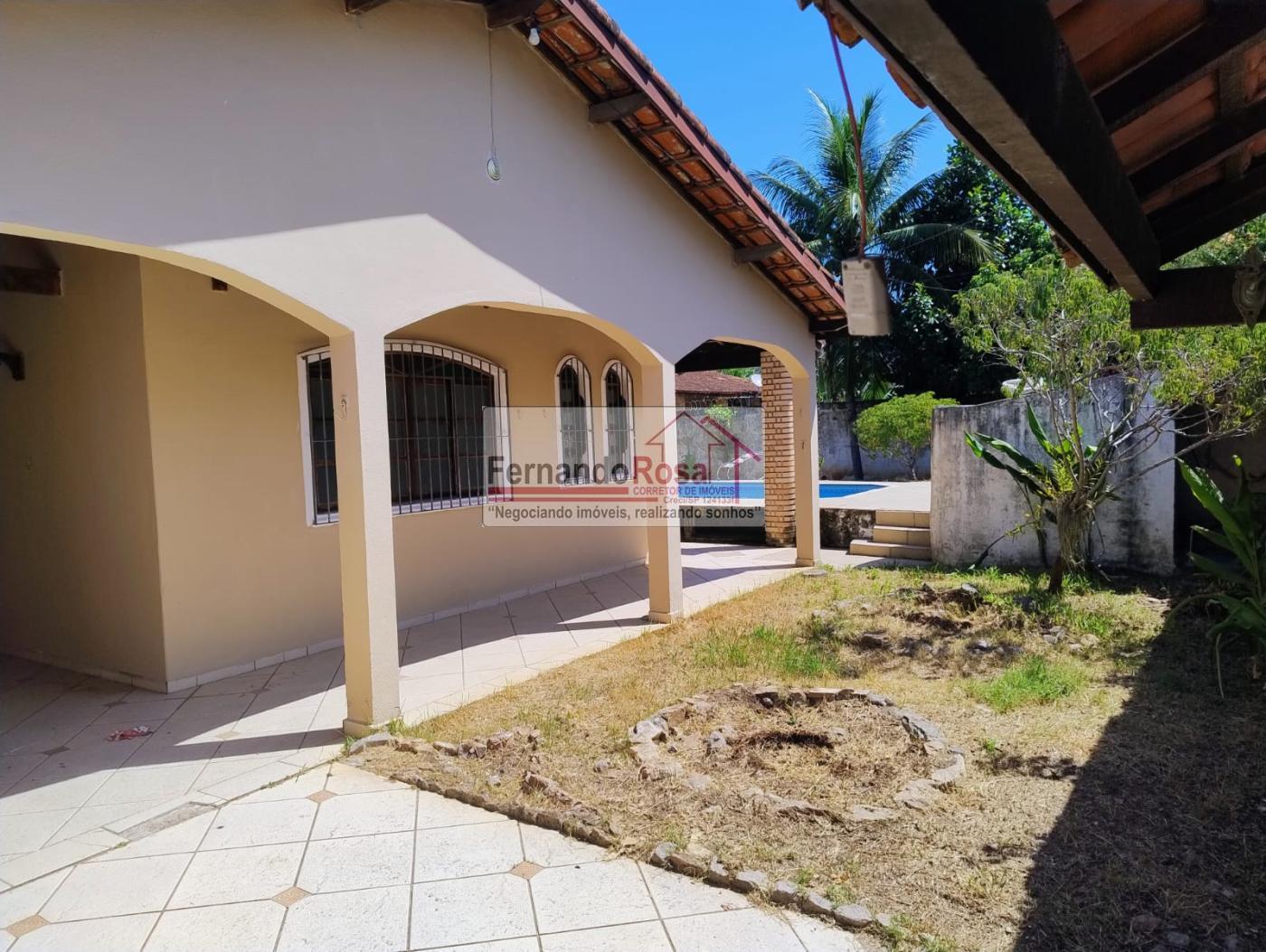 Casa para alugar com 3 quartos, 600m² - Foto 1
