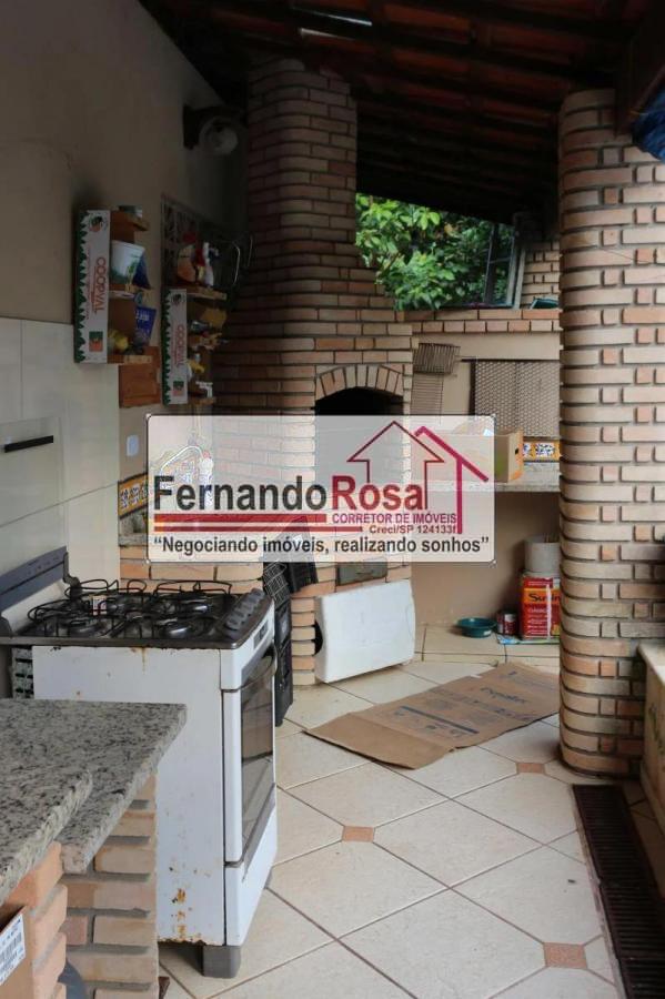 Casa para alugar com 3 quartos, 600m² - Foto 19