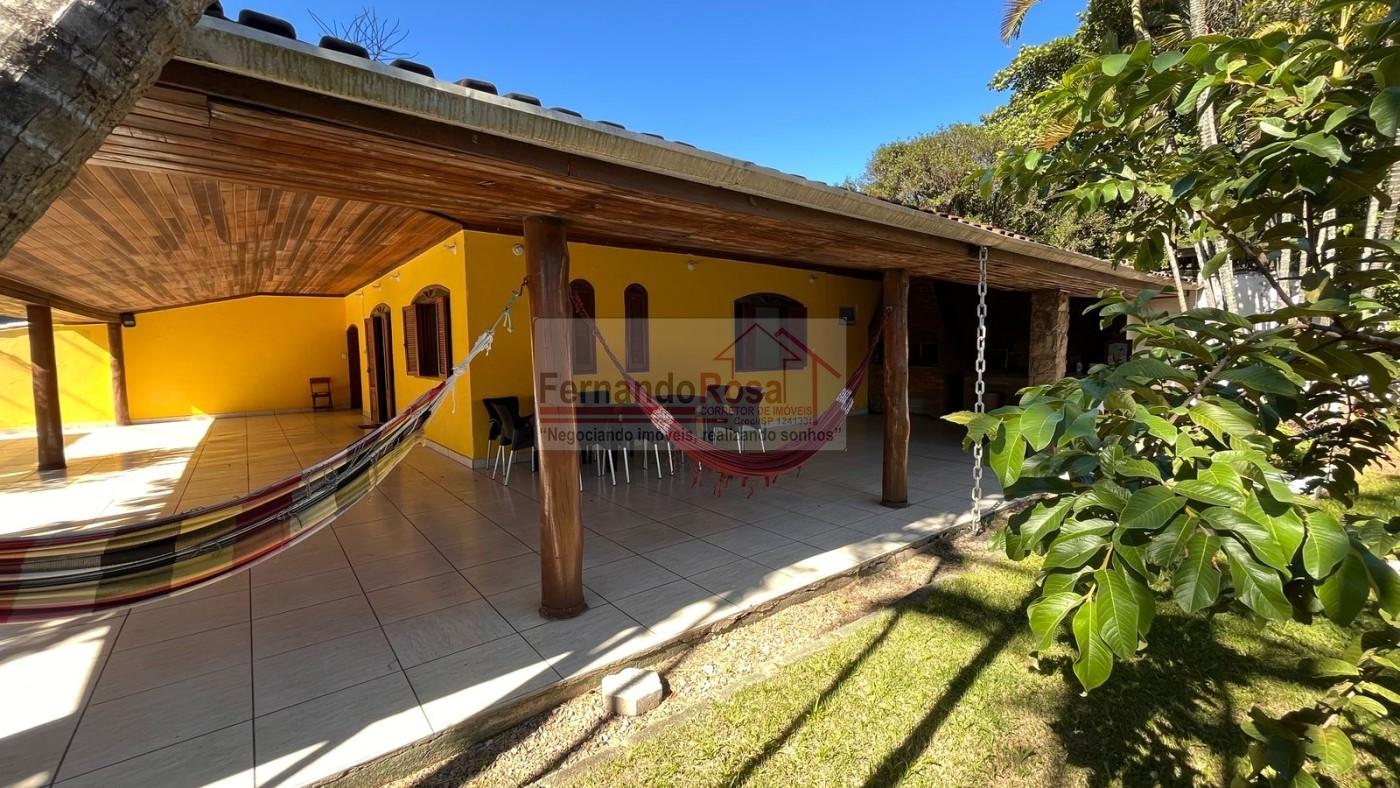 Casa à venda com 4 quartos, 500m² - Foto 1