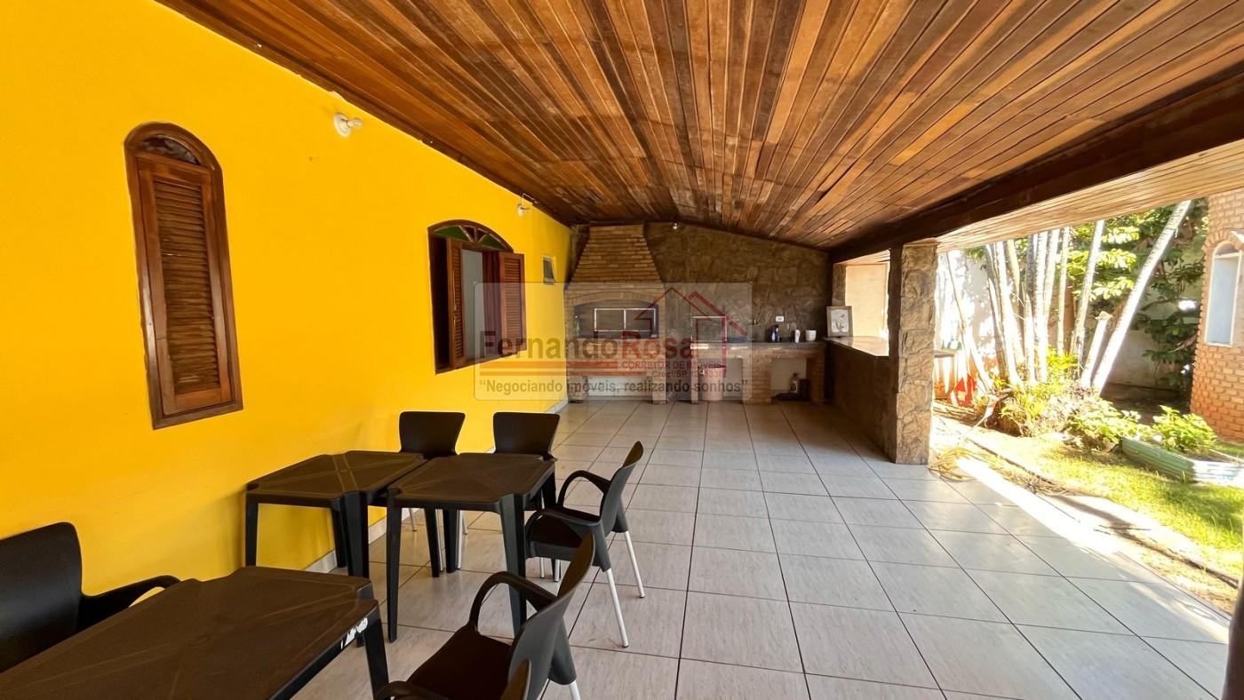 Casa à venda com 4 quartos, 500m² - Foto 2