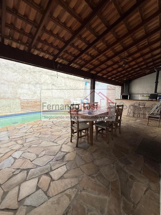Sobrado à venda com 3 quartos, 250m² - Foto 2