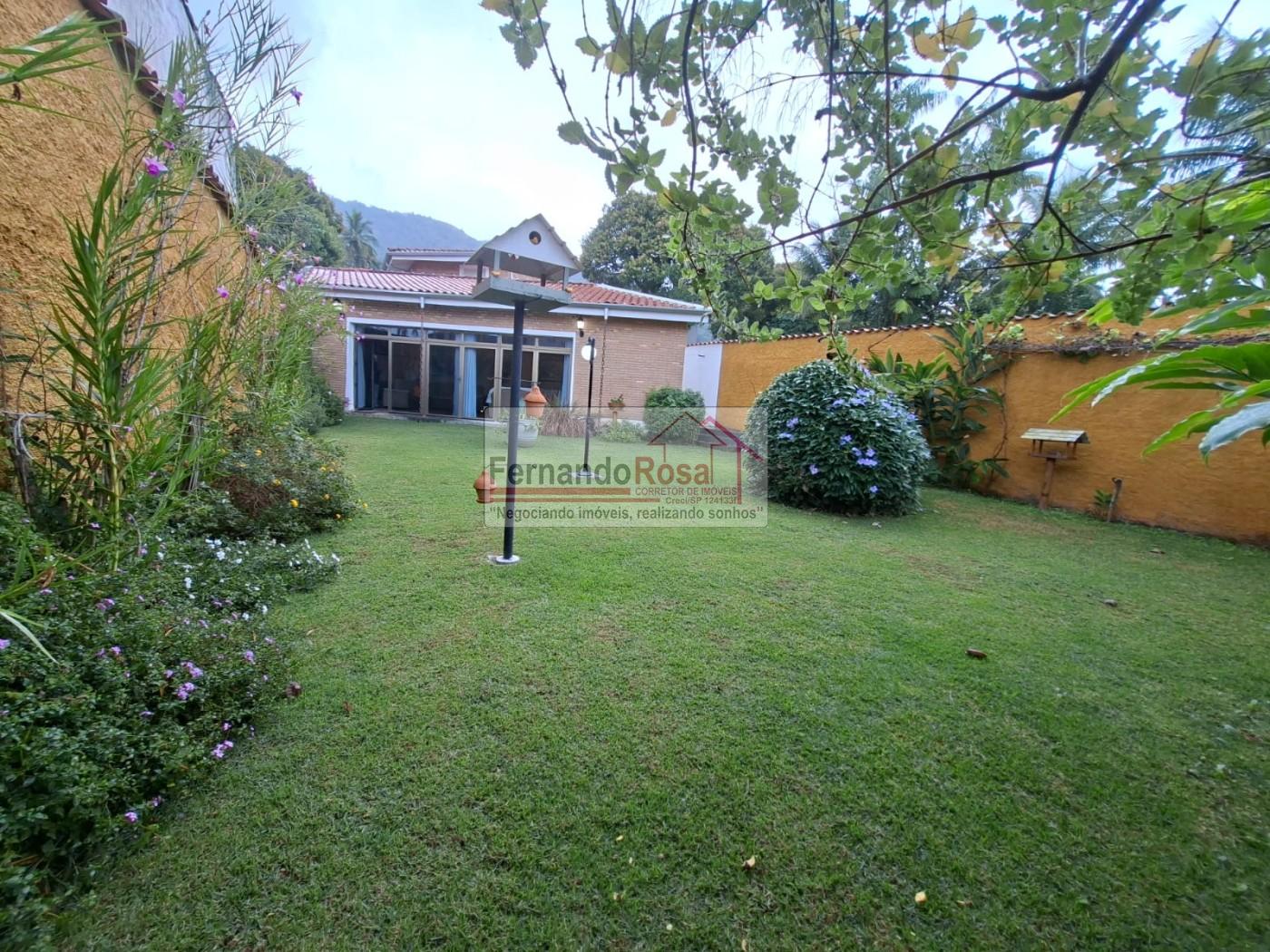 Casa, 4 quartos, 235 m² - Foto 1