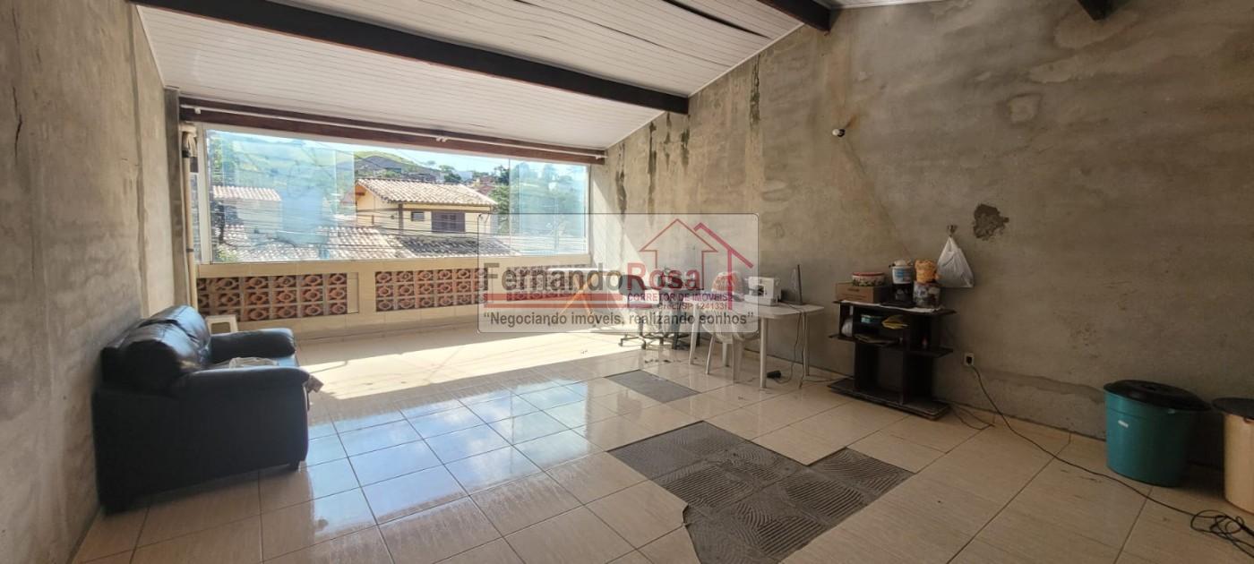 Casa à venda com 5 quartos, 143m² - Foto 1