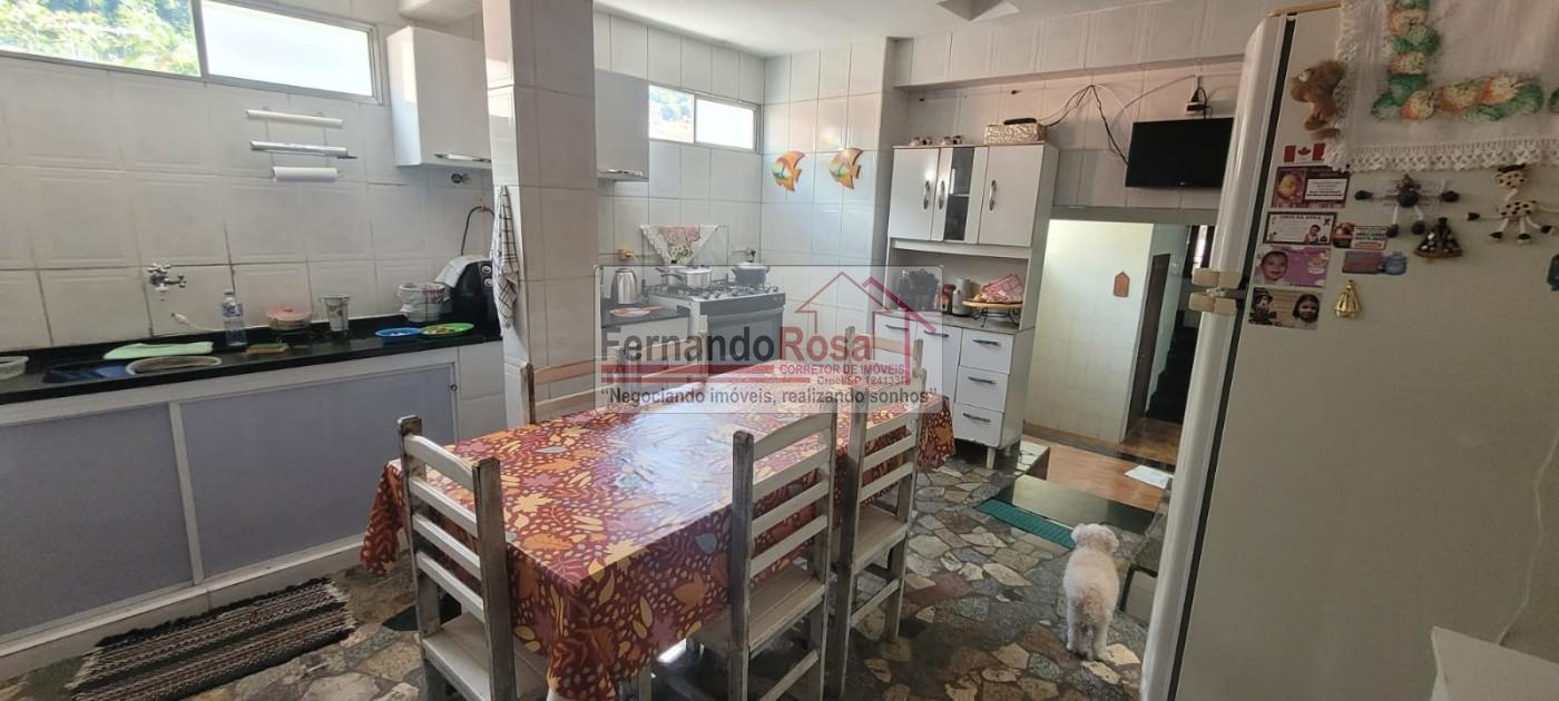 Casa à venda com 5 quartos, 143m² - Foto 14
