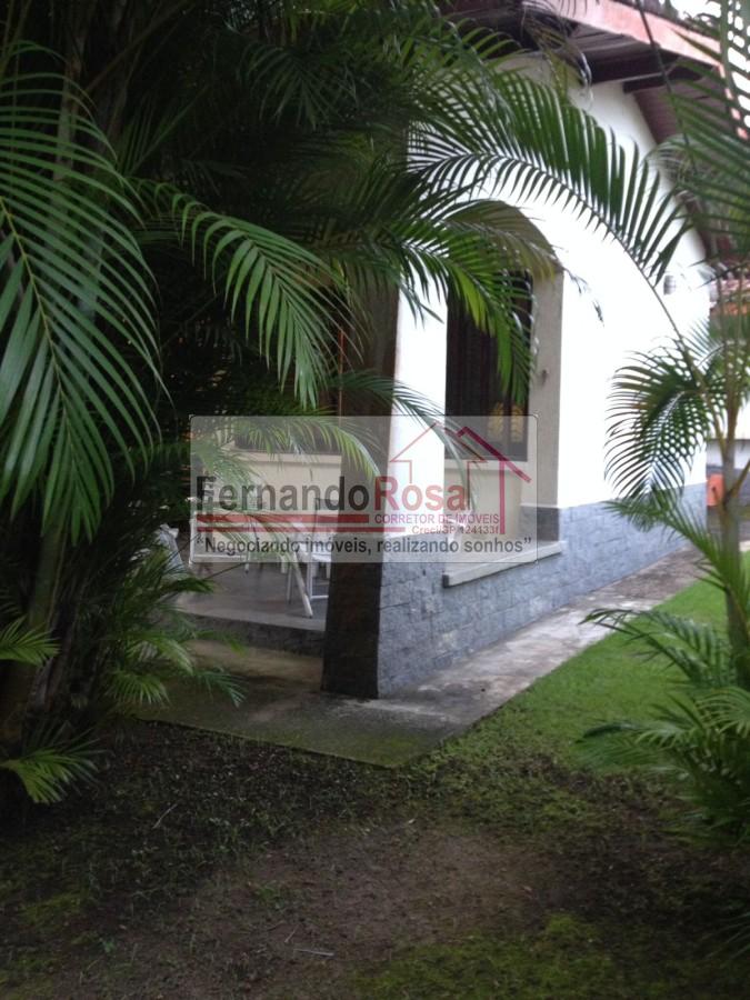 Casa à venda com 5 quartos, 257m² - Foto 4