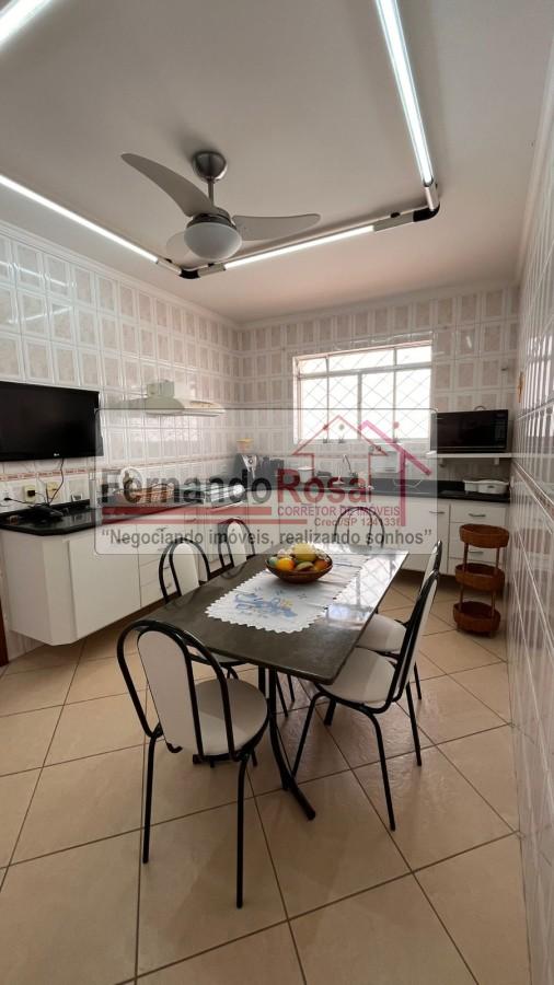Casa à venda com 3 quartos, 187m² - Foto 15