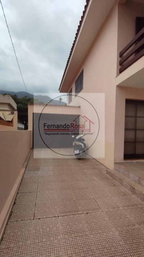 Casa à venda com 4 quartos, 235m² - Foto 2