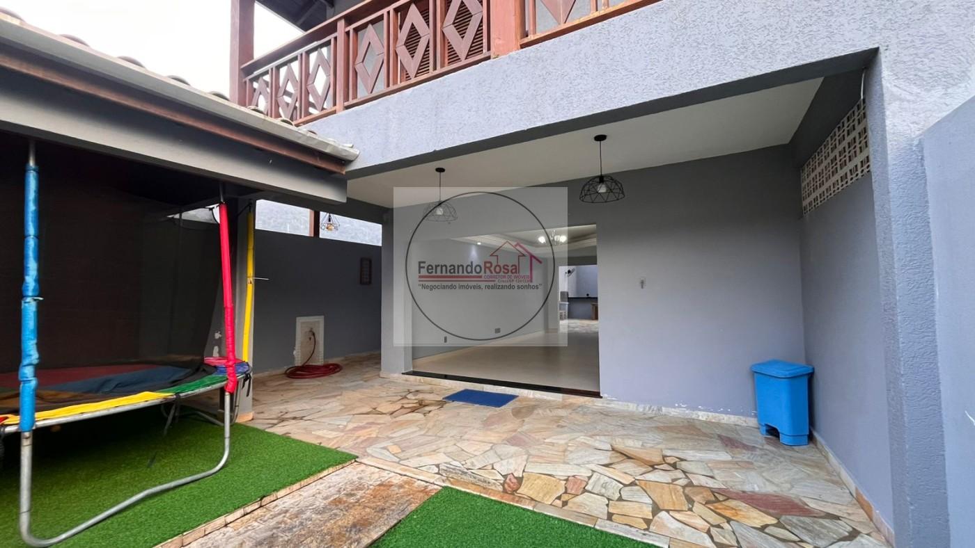 Casa à venda com 3 quartos, 220m² - Foto 6