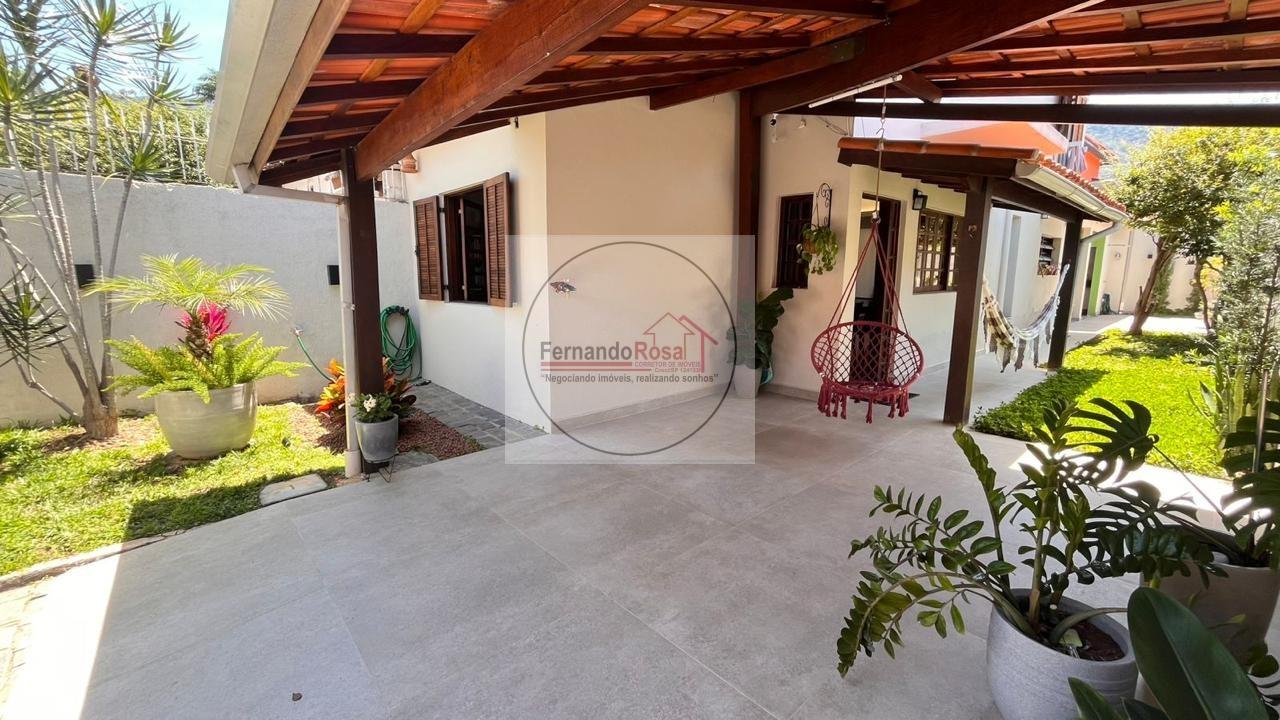 Casa, 3 quartos, 135 m² - Foto 1