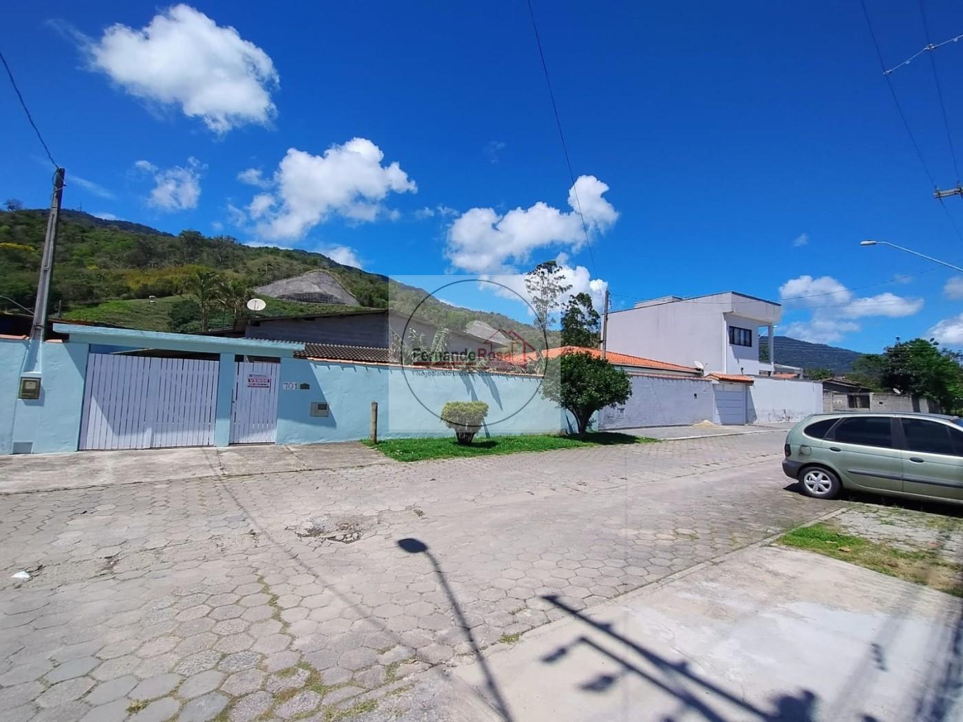 Casa, 3 quartos, 226 m² - Foto 1