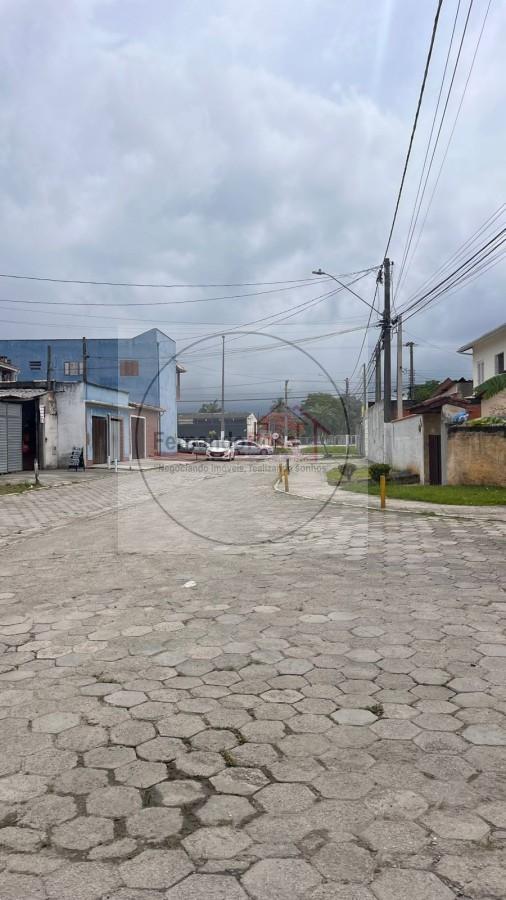 Casa, 4 quartos, 238 m² - Foto 1