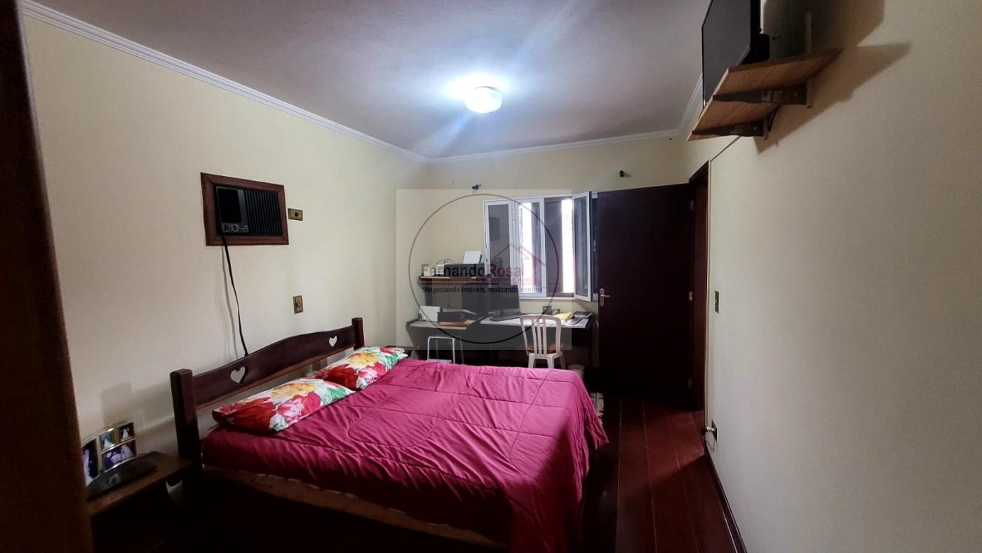 Casa, 3 quartos, 238 m² - Foto 35