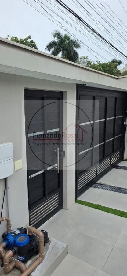 Casa, 3 quartos, 211 m² - Foto 1